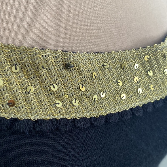 Beautiful Vintage Top by Depi with Gold Sequence Detail - Picture 3 of 7